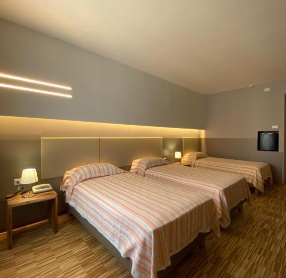 スタンダードトリプルルーム, Delta Park