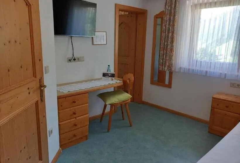 Economy Yhden Hengen Huone, Gasthof Innerwalten