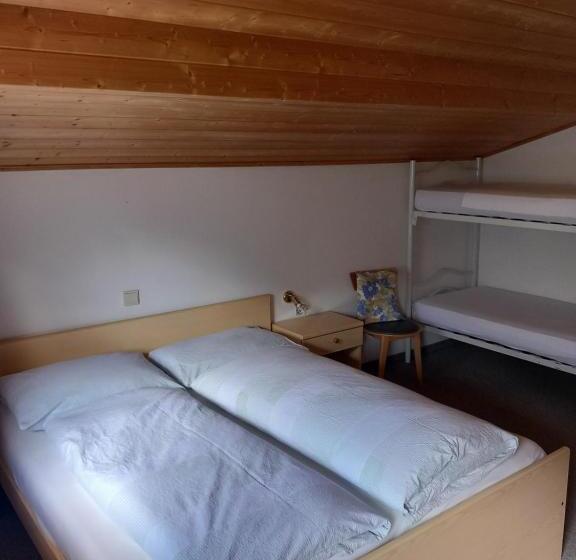 エコノミー４人部屋, Gasthof Innerwalten