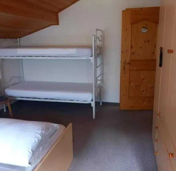 Economy Quadruple Room, Gasthof Innerwalten
