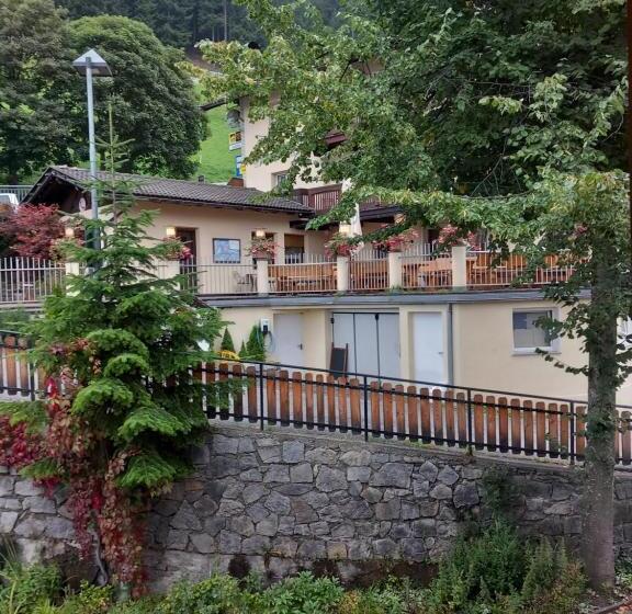 シングルベーシックルーム, Gasthof Innerwalten