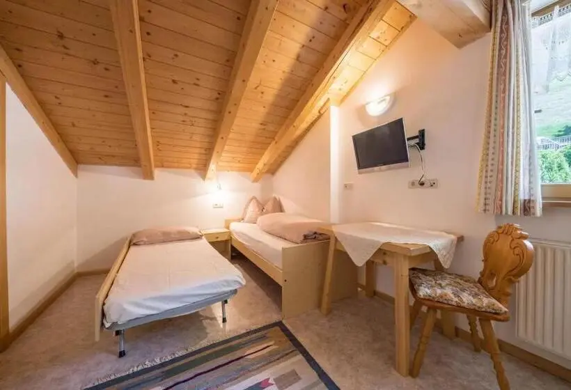 Huoneisto 1 Makuuhuone Näkymä, Gasthof Innerwalten