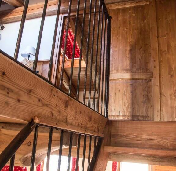 סוויטה משפחתית, Le Petit Fenestrelle