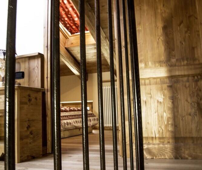 דירת דופלקס 2 חדרי שינה, Le Petit Fenestrelle