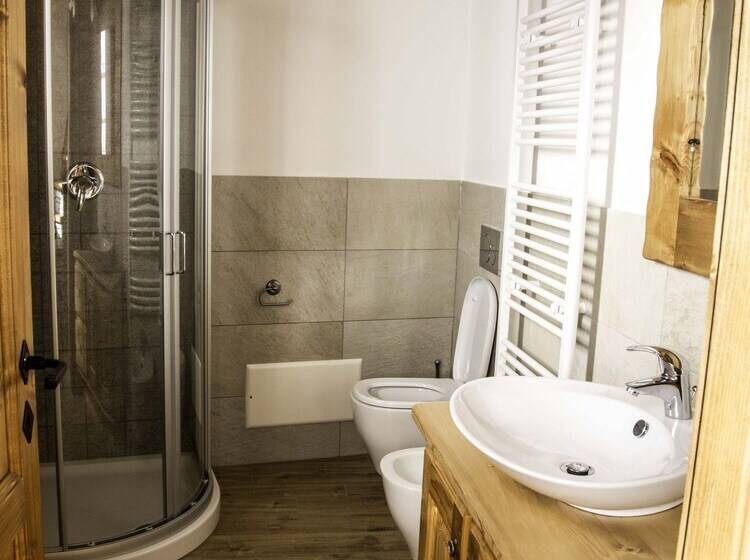 דירת דופלקס 2 חדרי שינה, Le Petit Fenestrelle