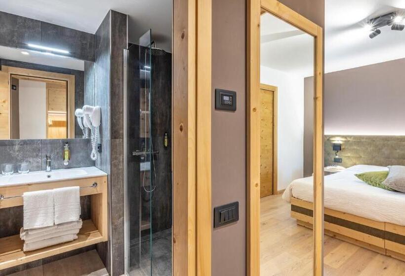 غرفة قياسية رباعية, Miravalle