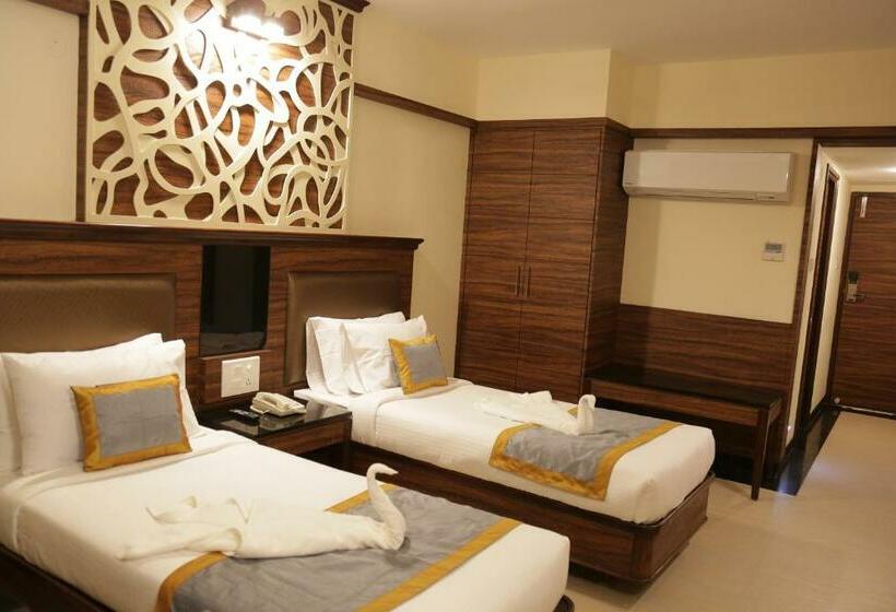 Quarto Estandar, Rangalaya Royal