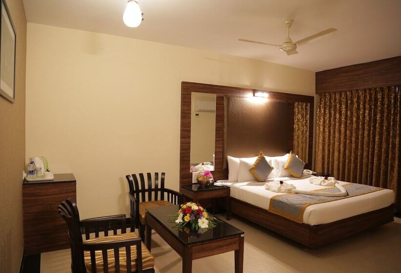 Quarto Deluxe, Rangalaya Royal