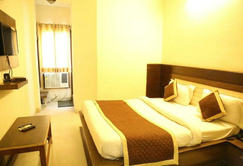 חדר דלוקס, Sagun