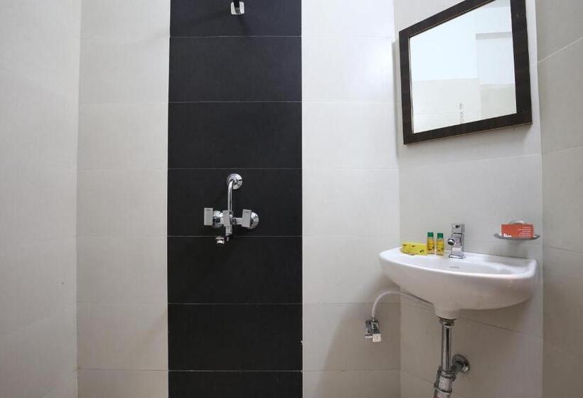 חדר דלוקס לשלושה, Sagun