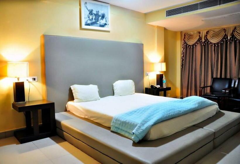 Номер Deluxe, Unite