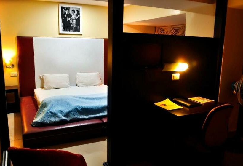 Номер Deluxe, Unite