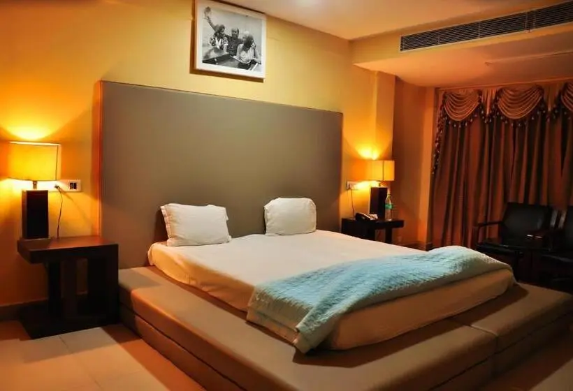 Quarto Estandar, Unite