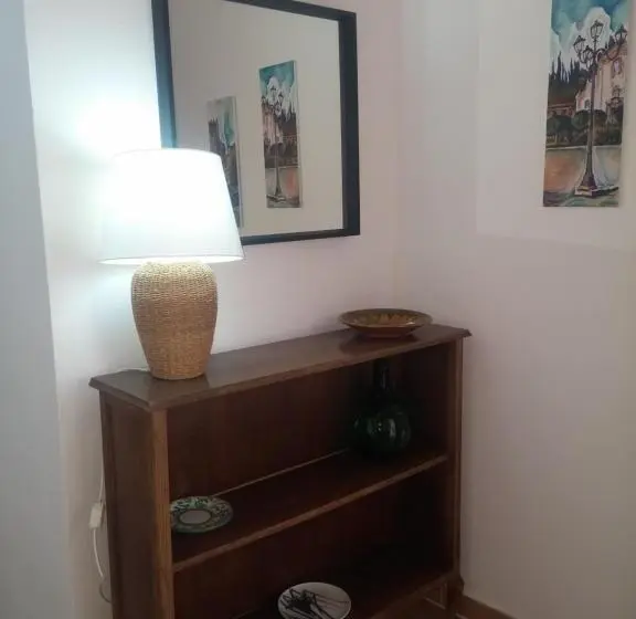 آپارتمان 1 خوابه با چشمانداز دریا, Akron B&b