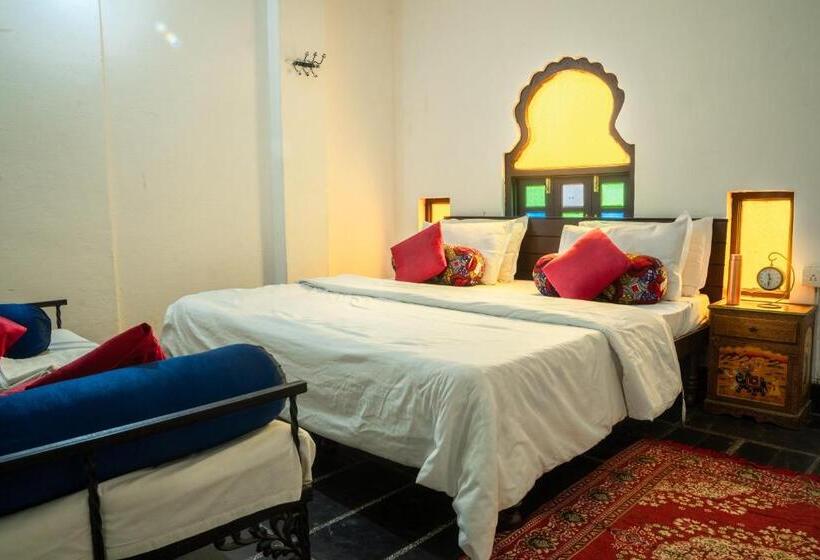 Ekonomiskt Rum, Dreamyard Udaipur