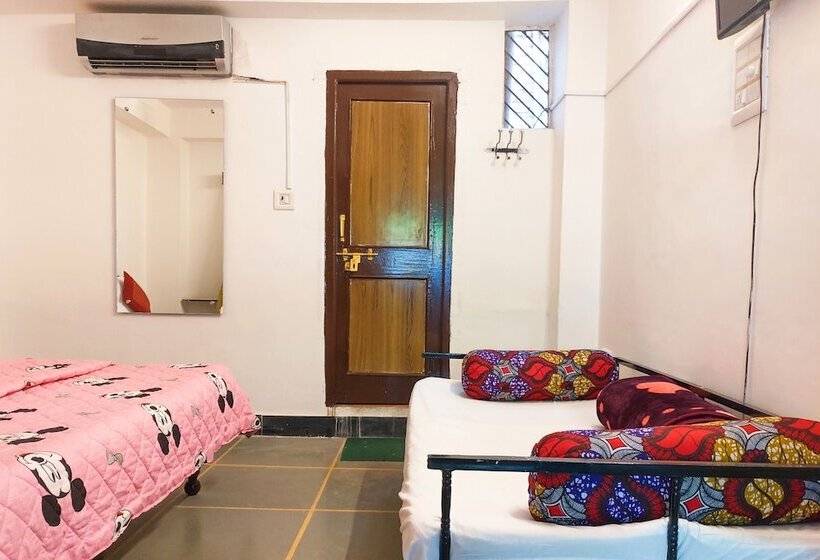 Deluxe Rum, Dreamyard Udaipur