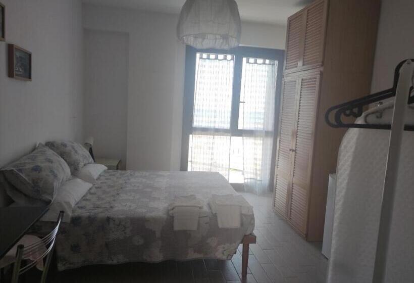 اتاق استاندارد, B&b Pontemare