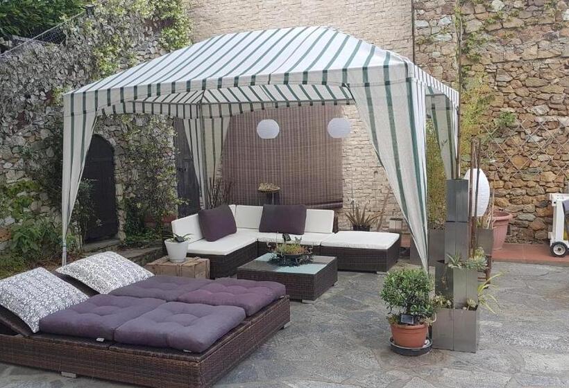 شقة غرفة واحدة مطلة على البحر, Le Terre Del Drago Apartment