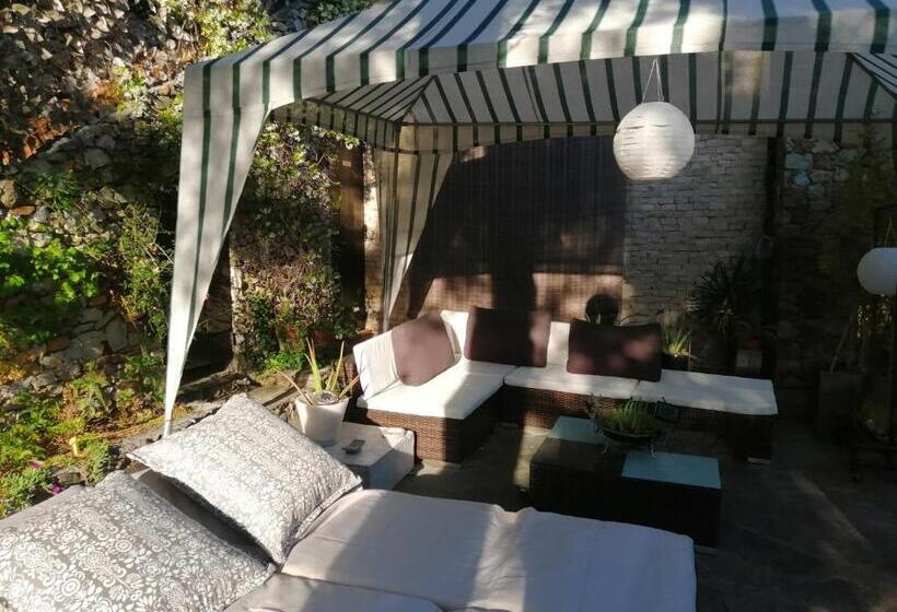 شقة غرفة واحدة مطلة على البحر, Le Terre Del Drago Apartment