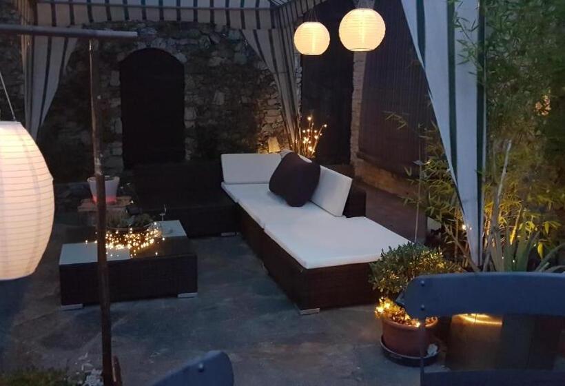 شقة غرفة واحدة مطلة على البحر, Le Terre Del Drago Apartment