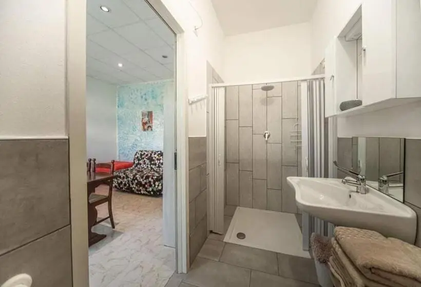 استودیوی استاندارد, Albergo Luisss