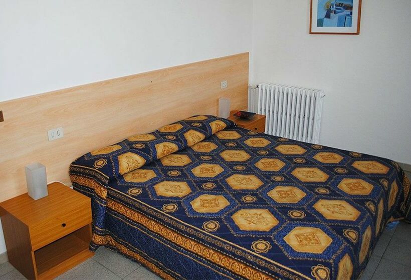 스탠다드 룸, Albergo Ristorante La Torretta