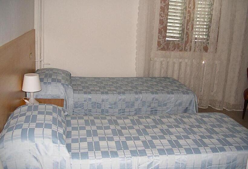 이코노미 룸, Albergo Ristorante La Torretta