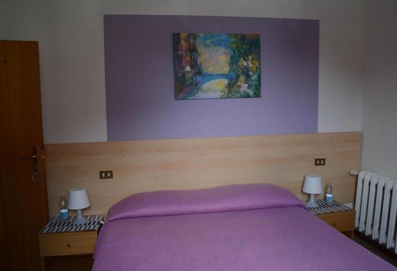 스탠다드 룸, Albergo Ristorante La Torretta