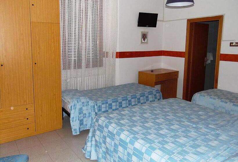 4인용 스탠다드 룸, Albergo Ristorante La Torretta