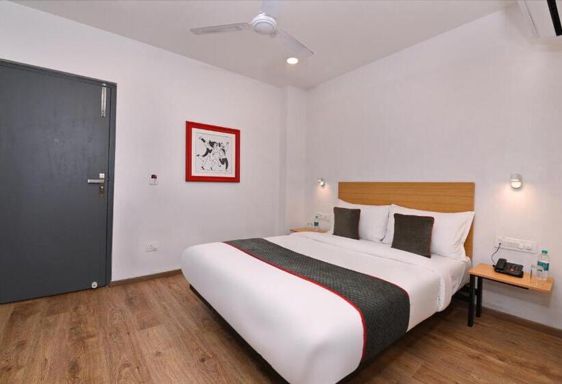 اتاق کلاسیک سه تخته, Super Townhouse Function Inn Near Chaudhary Charan Singh International Airport