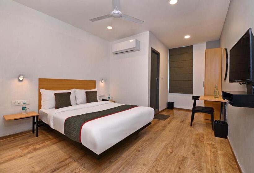 اتاق کلاسیک سه تخته, Super Townhouse Function Inn Near Chaudhary Charan Singh International Airport