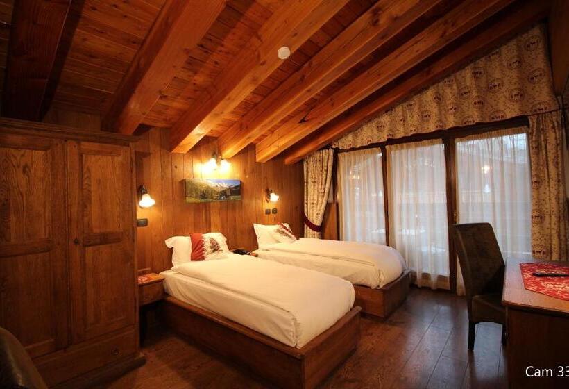 スーペリアールーム, Meynet