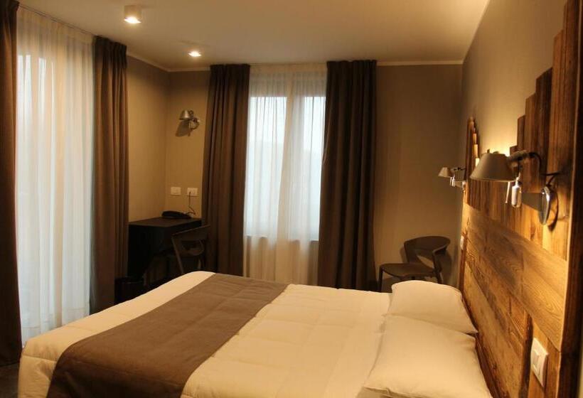 اتاق کلاسیک, Monte Emilius