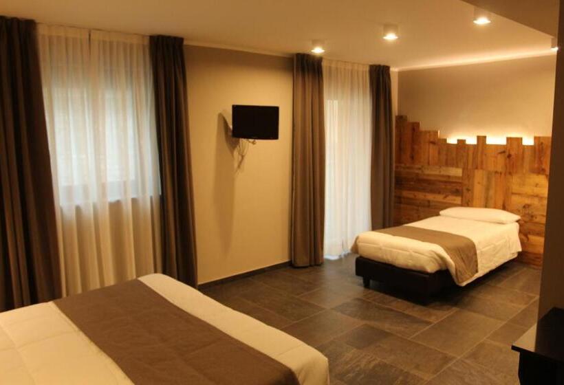 اتاق کلاسیک سه تخته, Monte Emilius