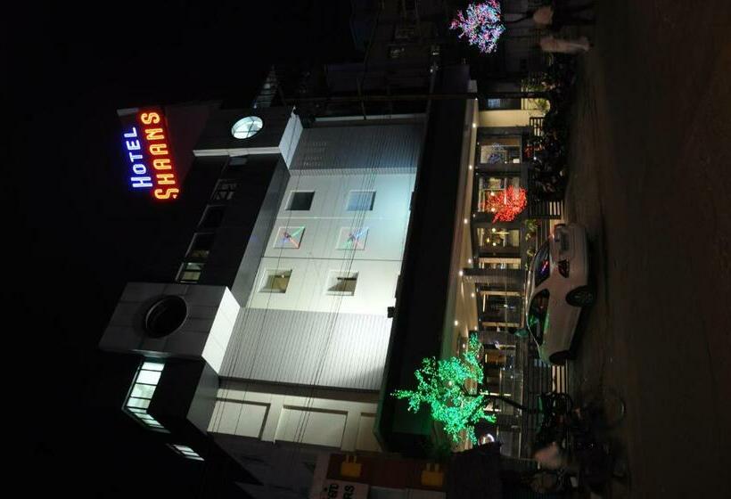 豪华房间, Shaans