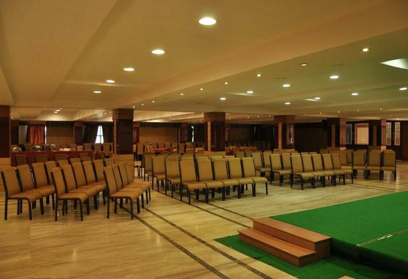 豪华房间, Shaans