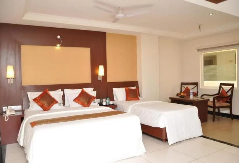 Chambre Triple Confort, Shaans