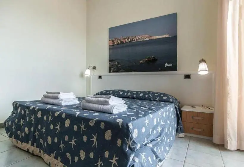 スーペリアールーム, Tirreno Formia