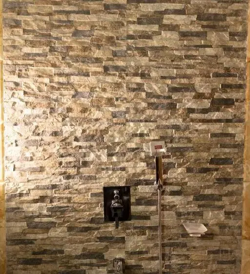 スイート, Yangthang Heritage