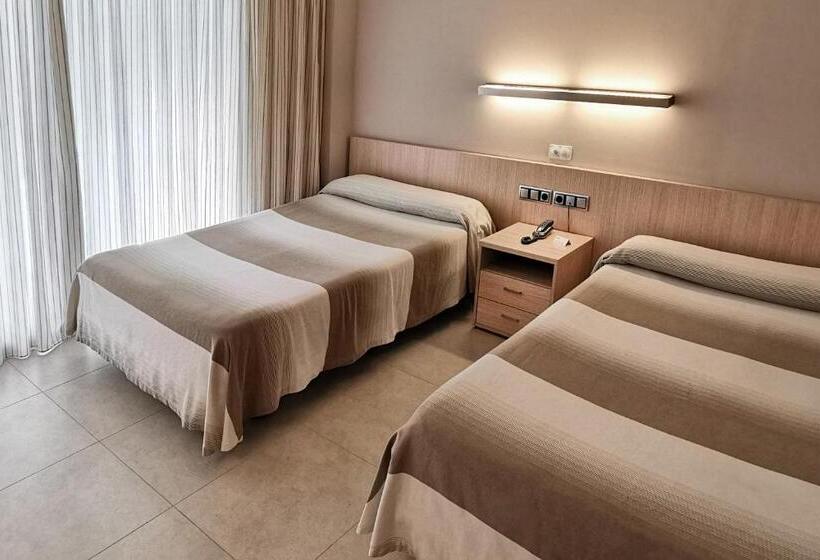 スタンダードトリプルルーム, Acuazul