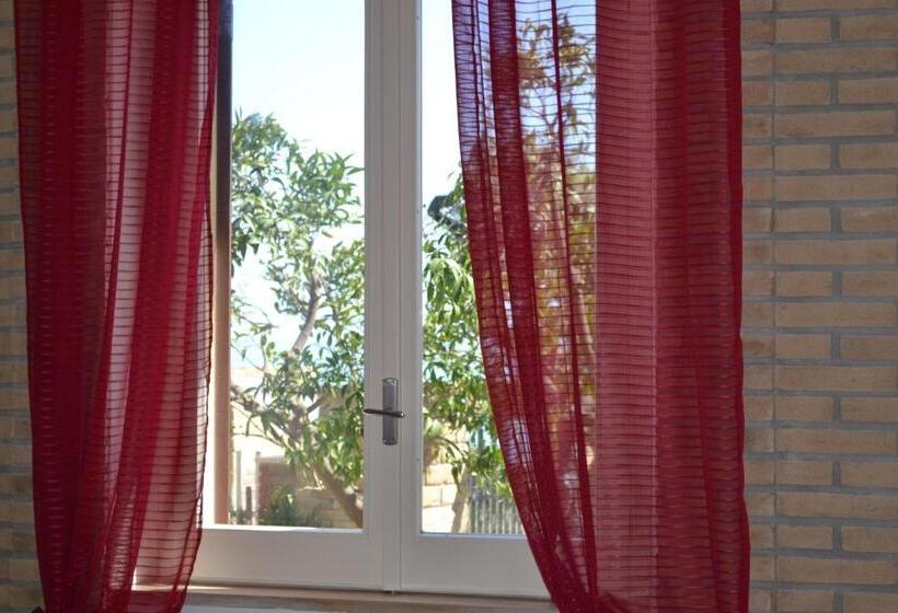 キングサイズベッドのスタンダードルーム, B&b Colle Acquabella