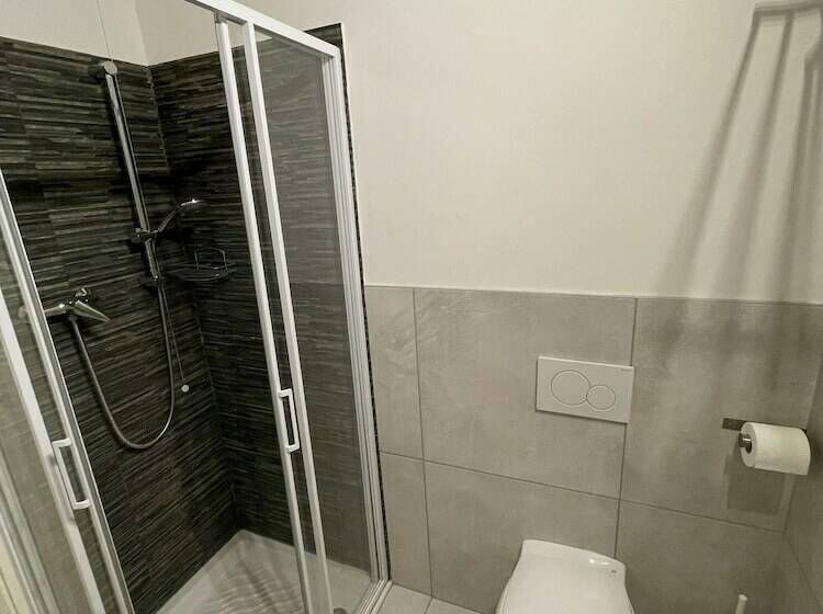 غرفة قياسية, B&b Le Albare