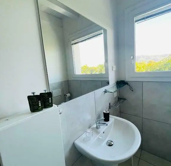 デラックスルーム, B&b Le Albare