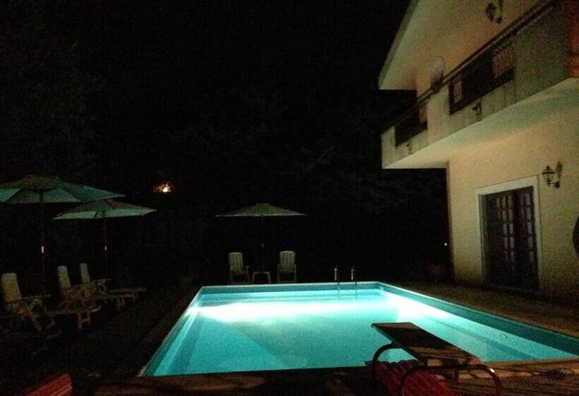 اتاق خانوادگی, B&b Rollo Garden