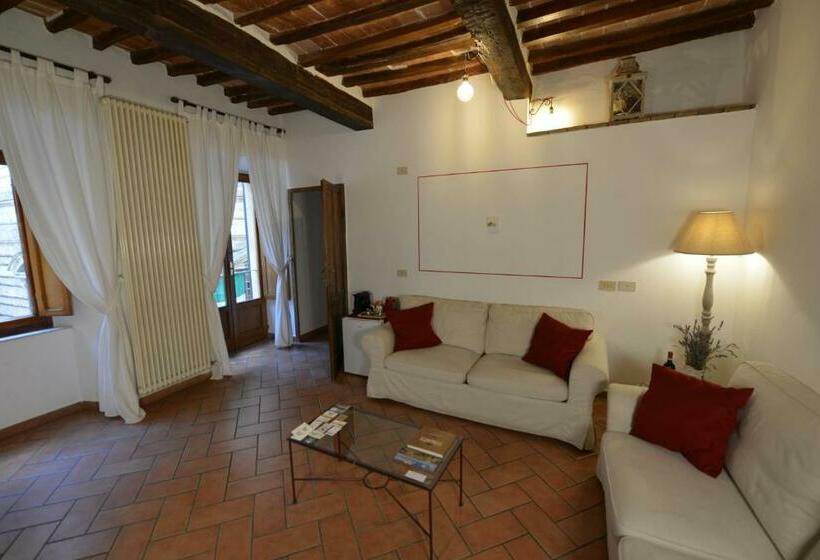 جناح جونيور ديلوكس, Il Palazzetto