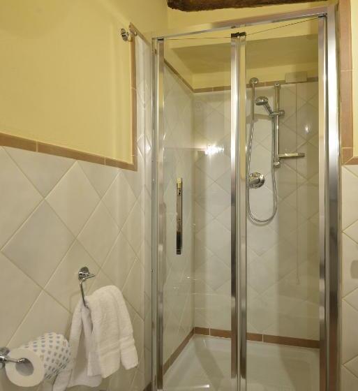 جناح جونيور ديلوكس, Il Palazzetto