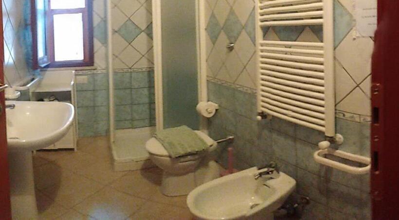 スタンダードルーム, La Contea