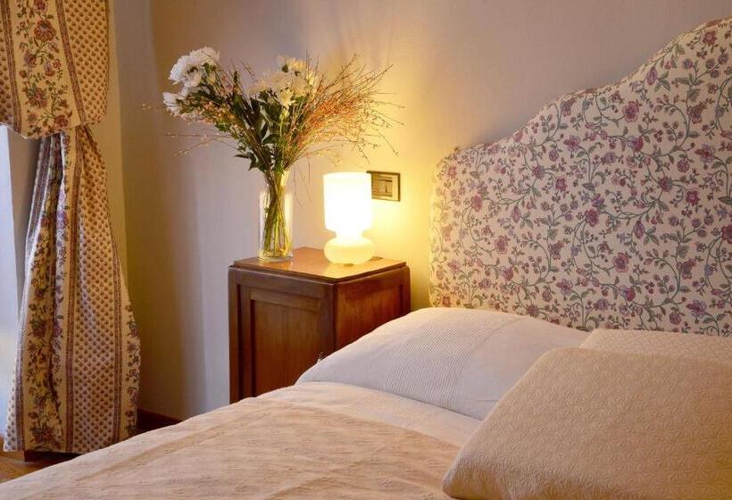 غرفة قياسية مع حمام خارجي, La Luna E I Faló Luxury Accomodation