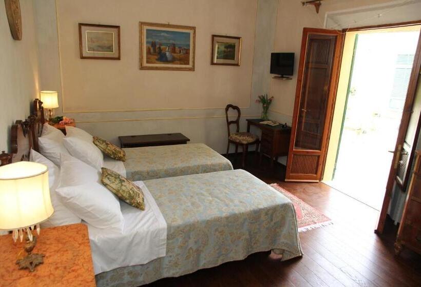 סוויטת ג'וניור נוף לגינה, Residenza Dei Ricci