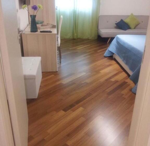 חדר סטנדרט לשלושה, Residenza Piazza Moro